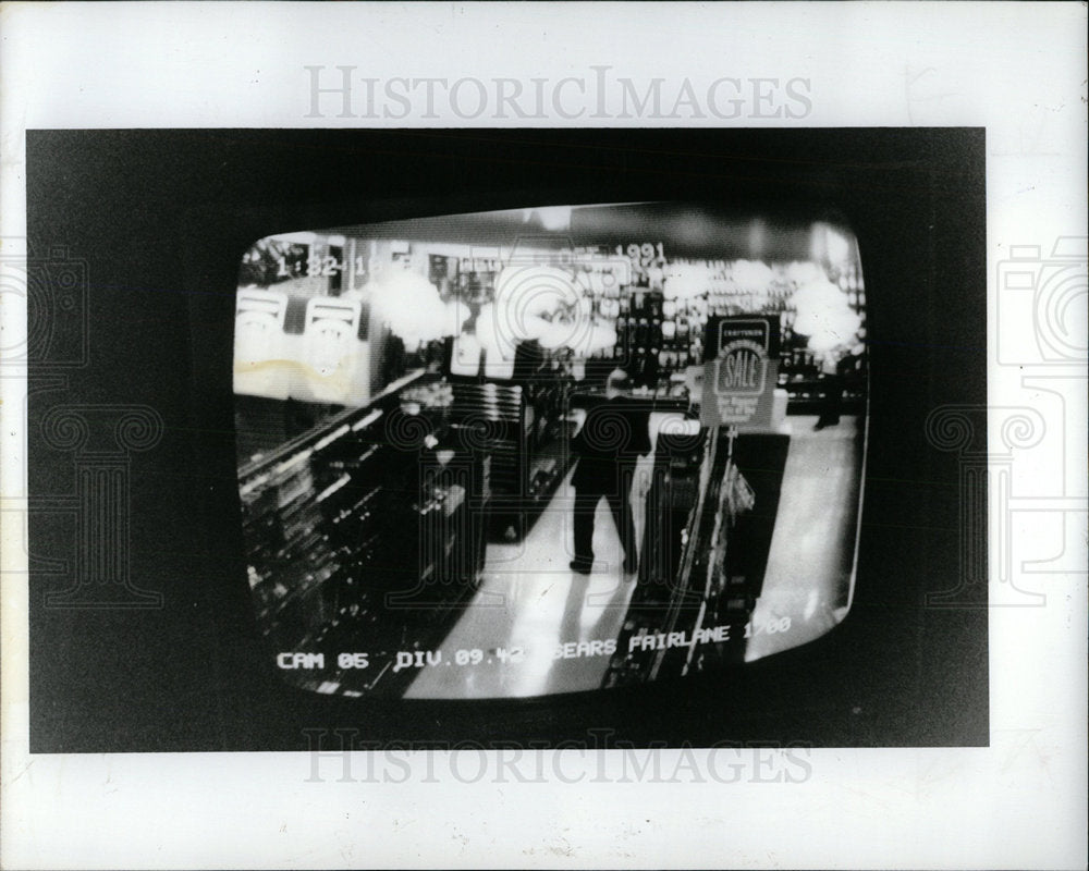 Sears security to combat shoplifting - Historic Images