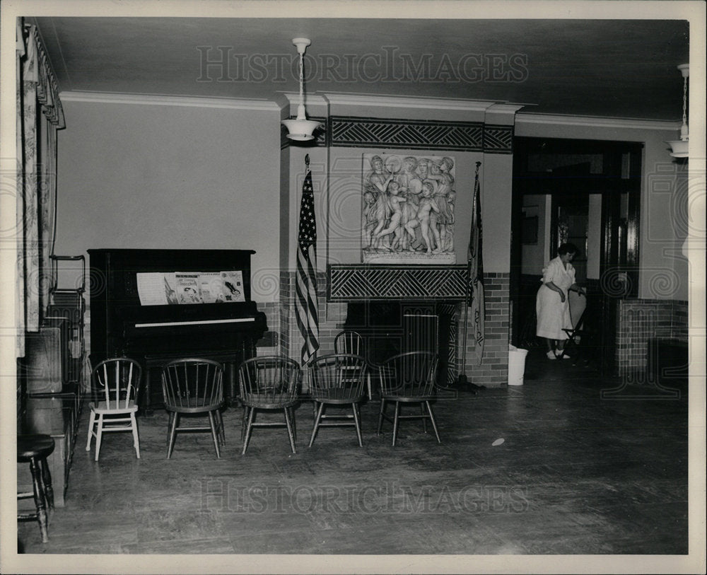1949 To Lutz Play Room - Historic Images