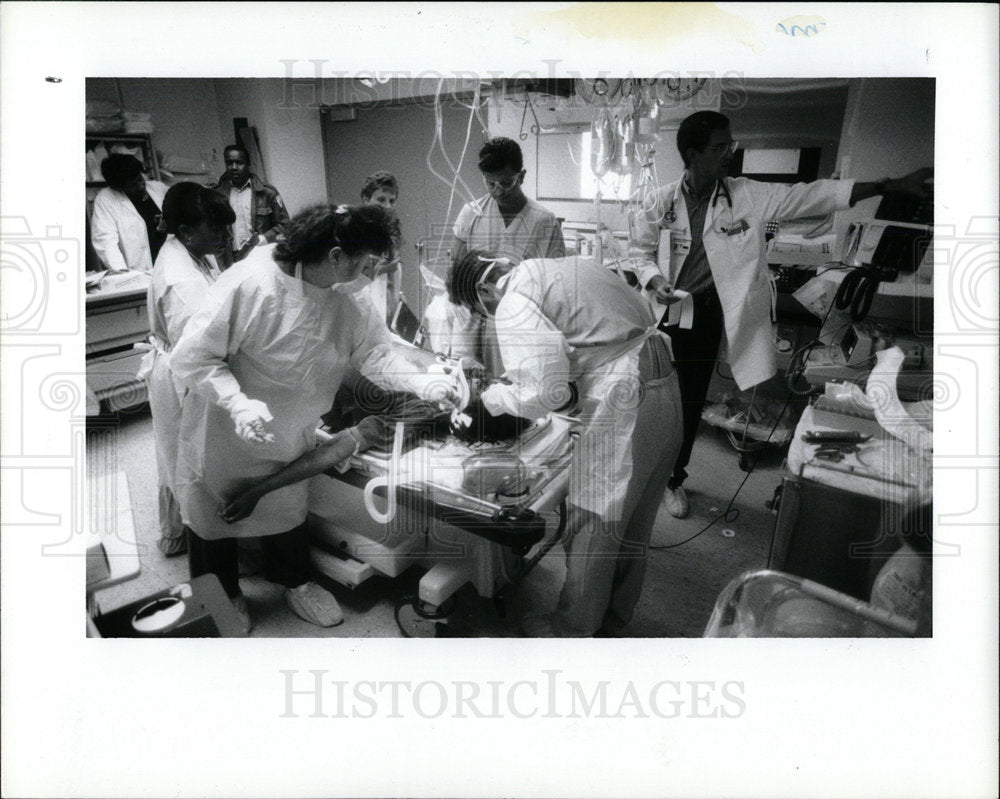1992 Press Photo Grace Hospital Detroit - Historic Images