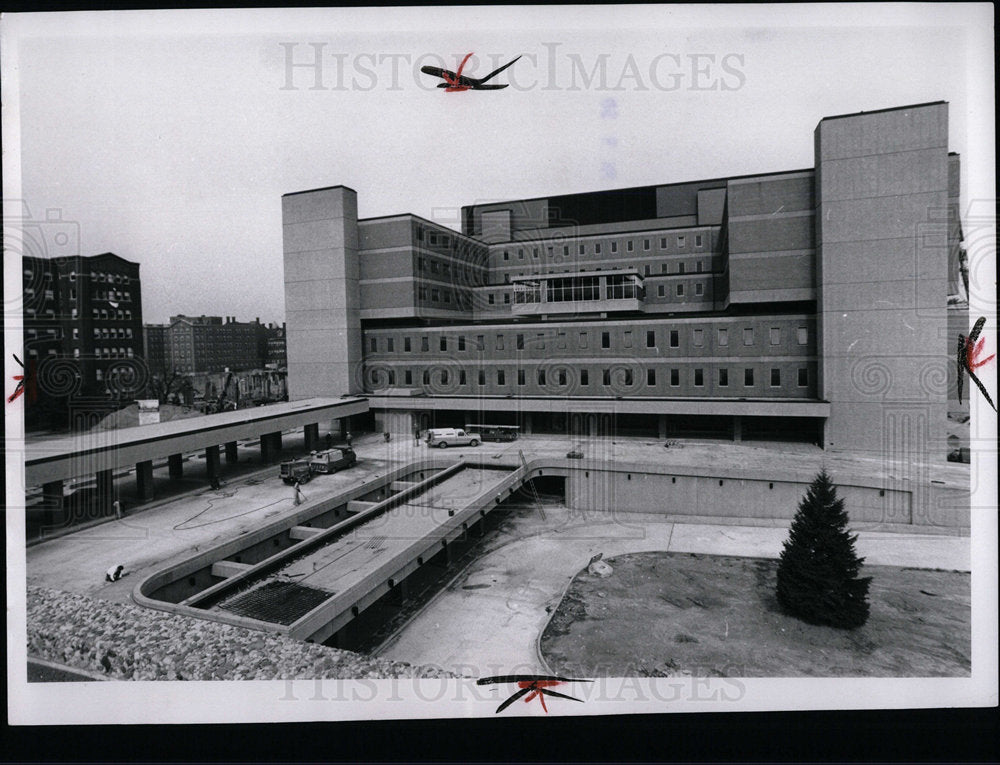 1970 Press Photo Childrens Hospital Det Construction - Historic Images