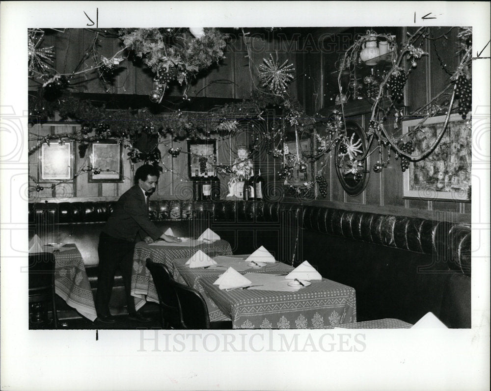 1991 Copy of 1989 Press Photo London Chop House Reopen - Historic Images