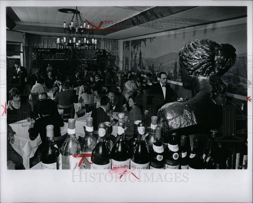 1967 Press Photo Detroit Restaurants - Historic Images
