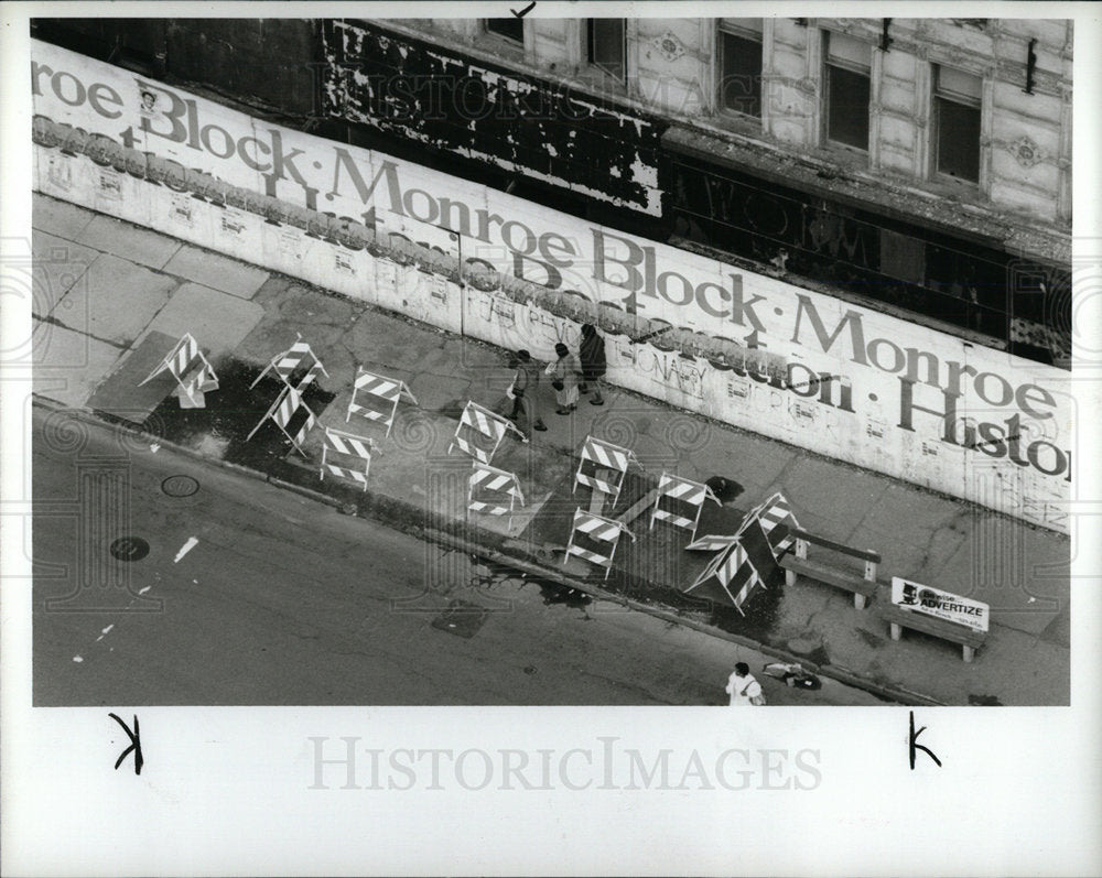1988 Press Photo Demolition of Monroe Block Buildings - Historic Images