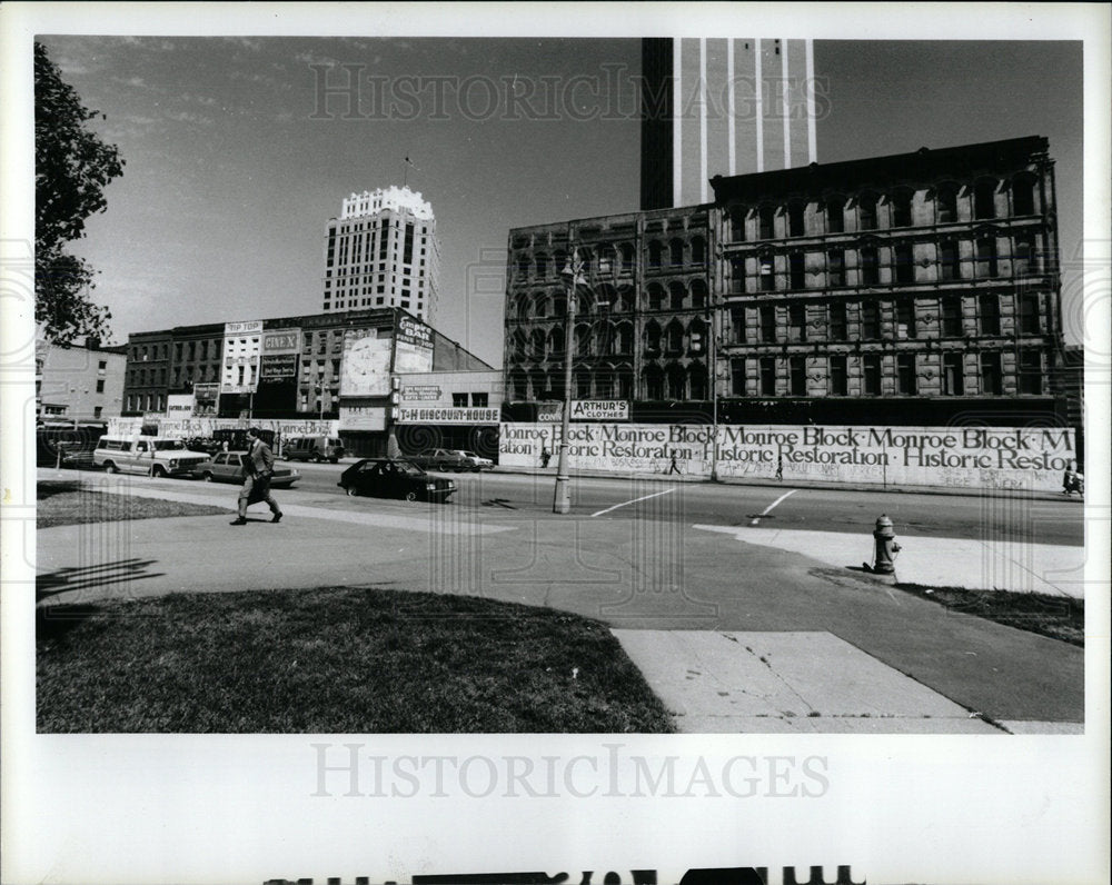 1985 Press Photo Federal giamts for Detroit Projects - Historic Images