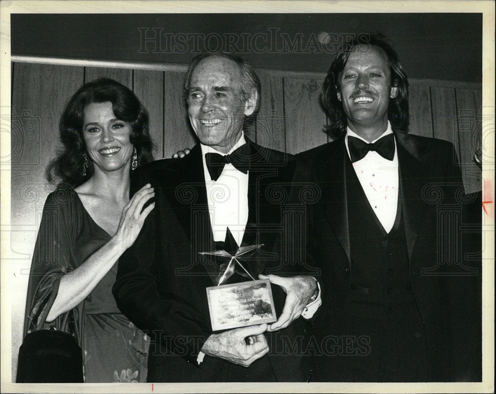 1981 Press Photo Actor Henry Fonda and his Family - Historic Images