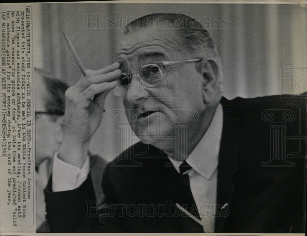 1965 Press Photo President Johnson On The Economy - Historic Images