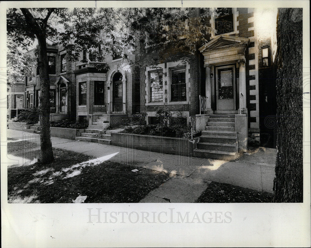 1982 Press Photo A Cluster Of Row Houses - Historic Images