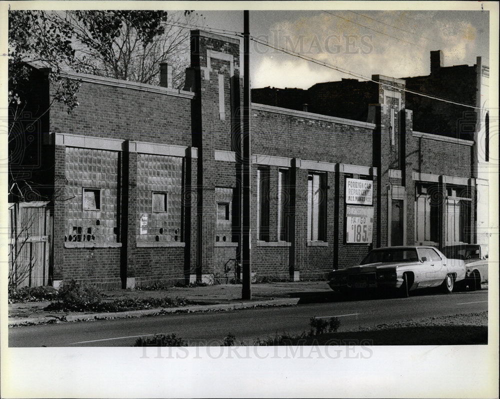 1984 Press Photo A Building That Once Housed Laundry - Historic Images