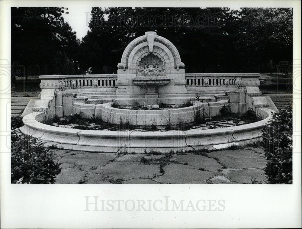 1938 Press Photo Detroit Palmer Park Merrill Fountain  - Historic Images