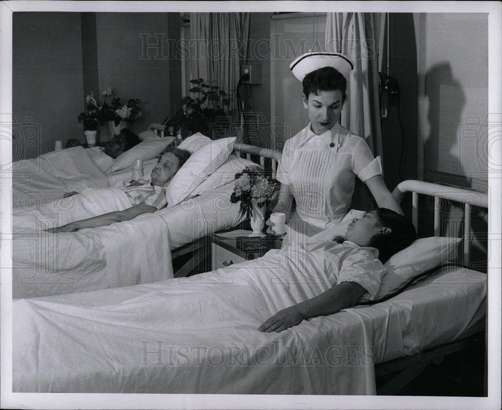 1957 William Frank nurse Receiving hospital - Historic Images