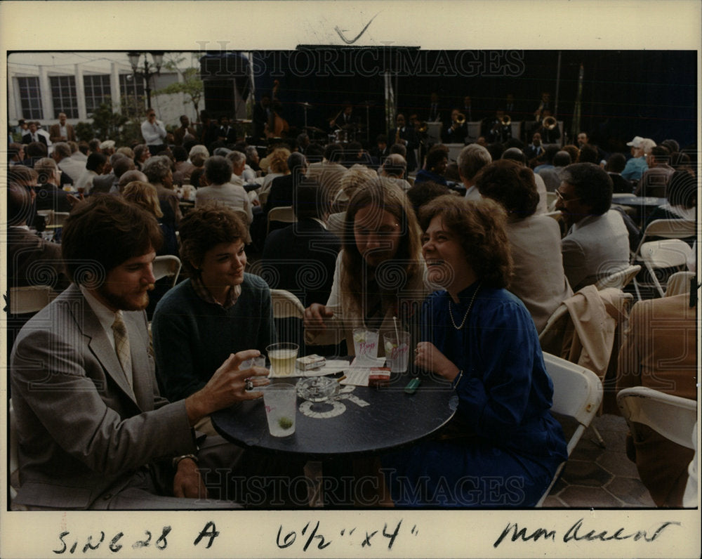 1982 Press Photo Pontchartrain Hotel Detroit Marshall  - Historic Images