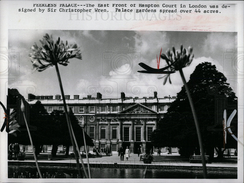 1967 Press Photo Hampton Court Christopher Wren design - Historic Images