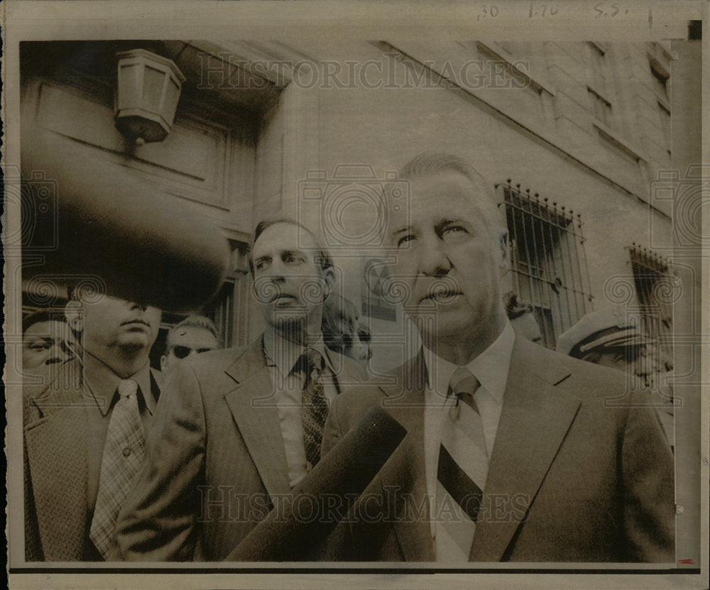 1973 Press Photo Spiro Agnew talks federal courthouse  - Historic Images