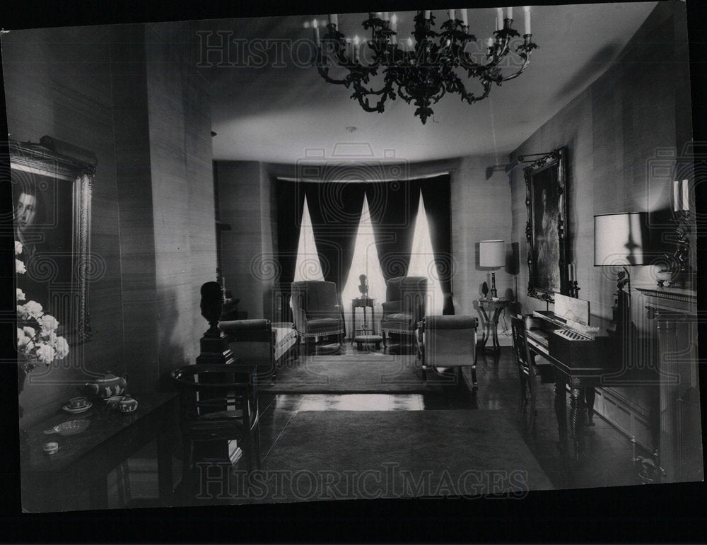 1958 Classic Interior Decorating - Historic Images