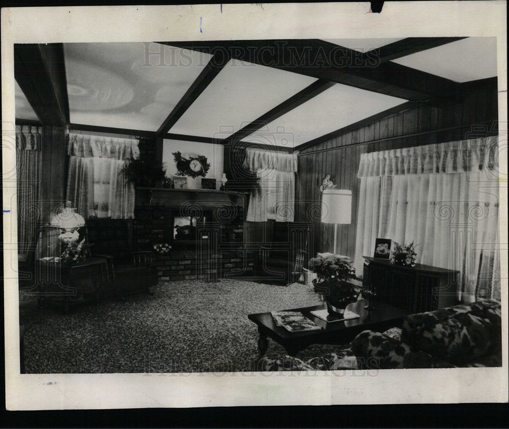 1977 Press Photo Connected Mobile Homes Living Room - Historic Images