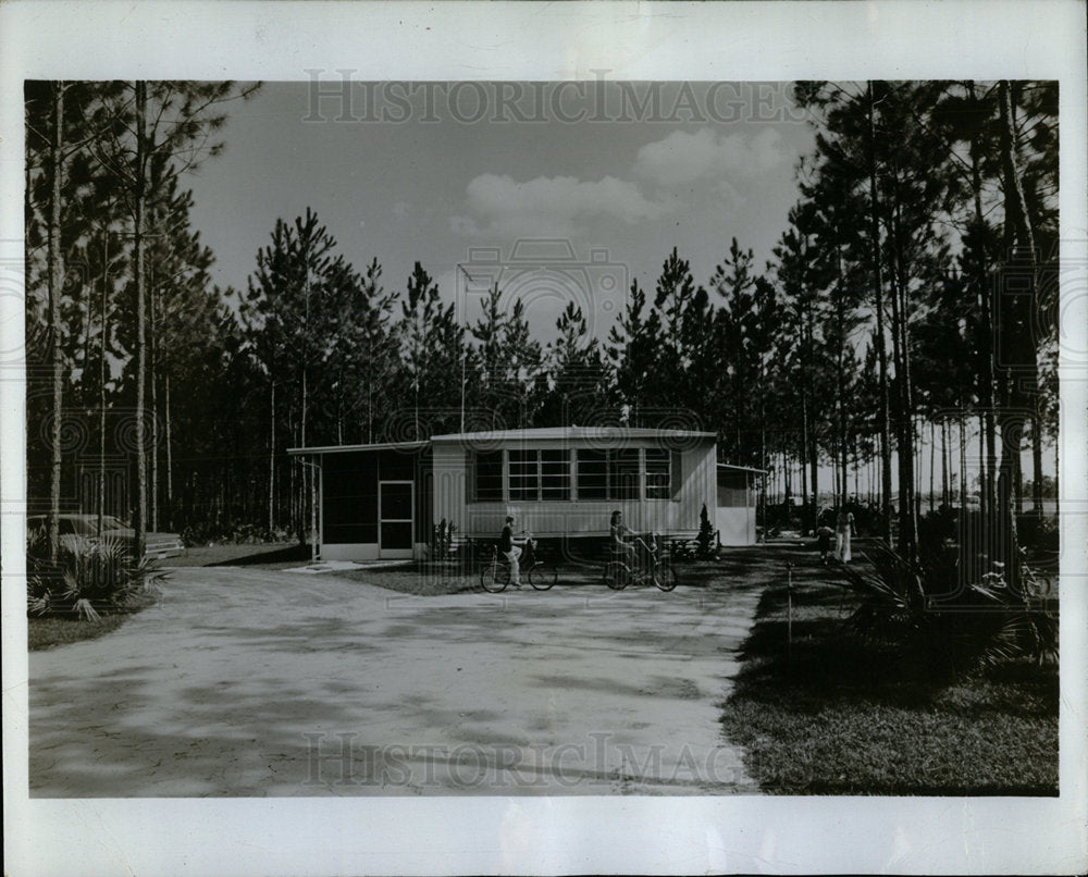 1973 Press Photo Branigar Organization Florida George - Historic Images