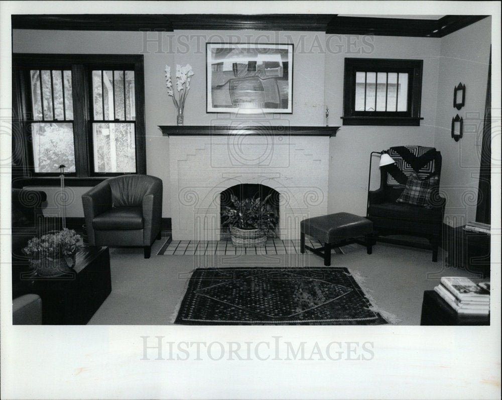1992 Press Photo Classic Interior Bungalow Home House - Historic Images