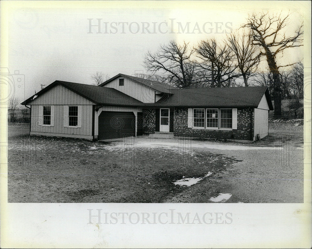 1983Press Photo Vintage 2-Story Stucco Home in Oak Park - Historic Images