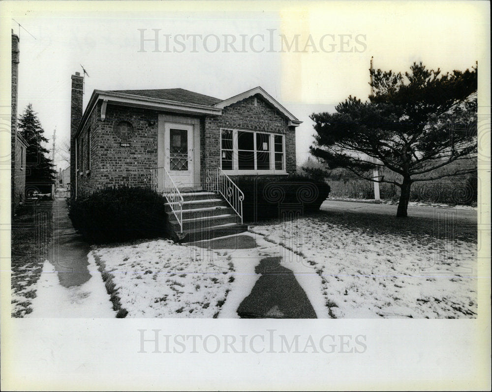 1983 Press Photo Veteran Chicago south housing Vintage - Historic Images
