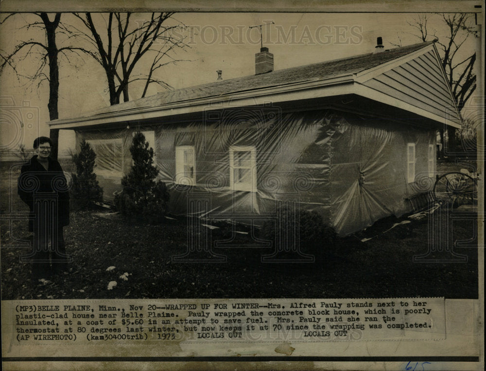 1973 Press Photo Winter Insulation Plastic Clad House  - Historic Images
