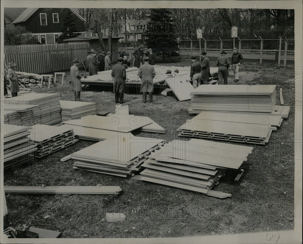 1946 Press Photo Prefabricated Home Unit Construction - Historic Images