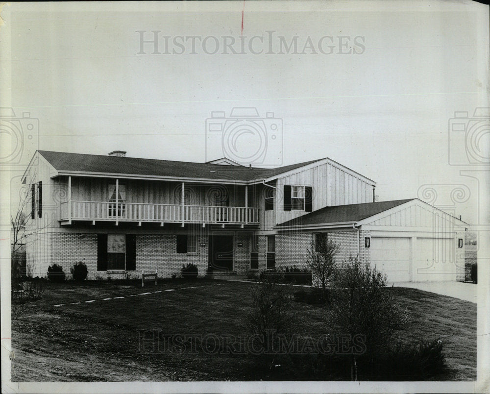 1969 Press Photo Spanish Colonial Homes Illinois  - Historic Images