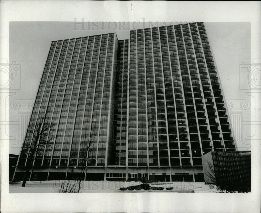1973 Press Photo Housing Harper Square Lake Park Hyde F - Historic Images