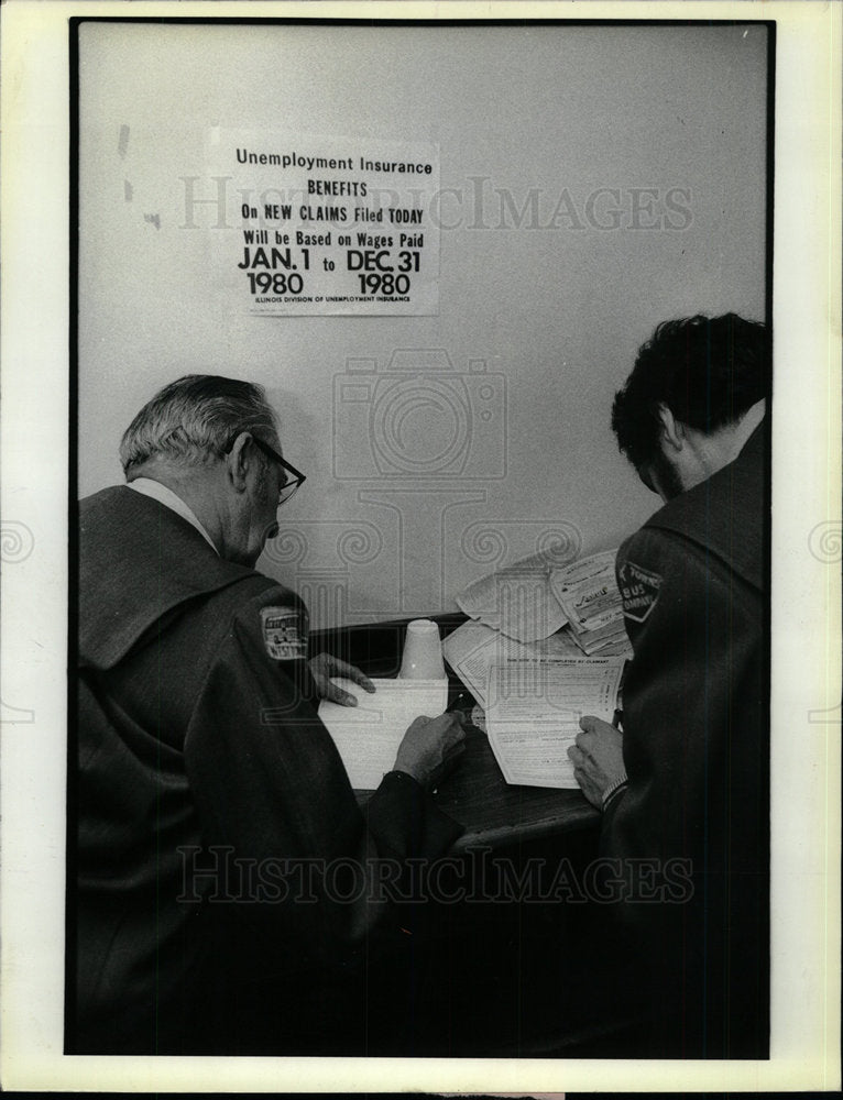 1981 Press Photo Idle Shutdown West Town Bus Company Em - Historic Images