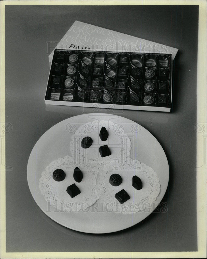 1986 Press Photo Bartons chocolate kosher Passover - Historic Images