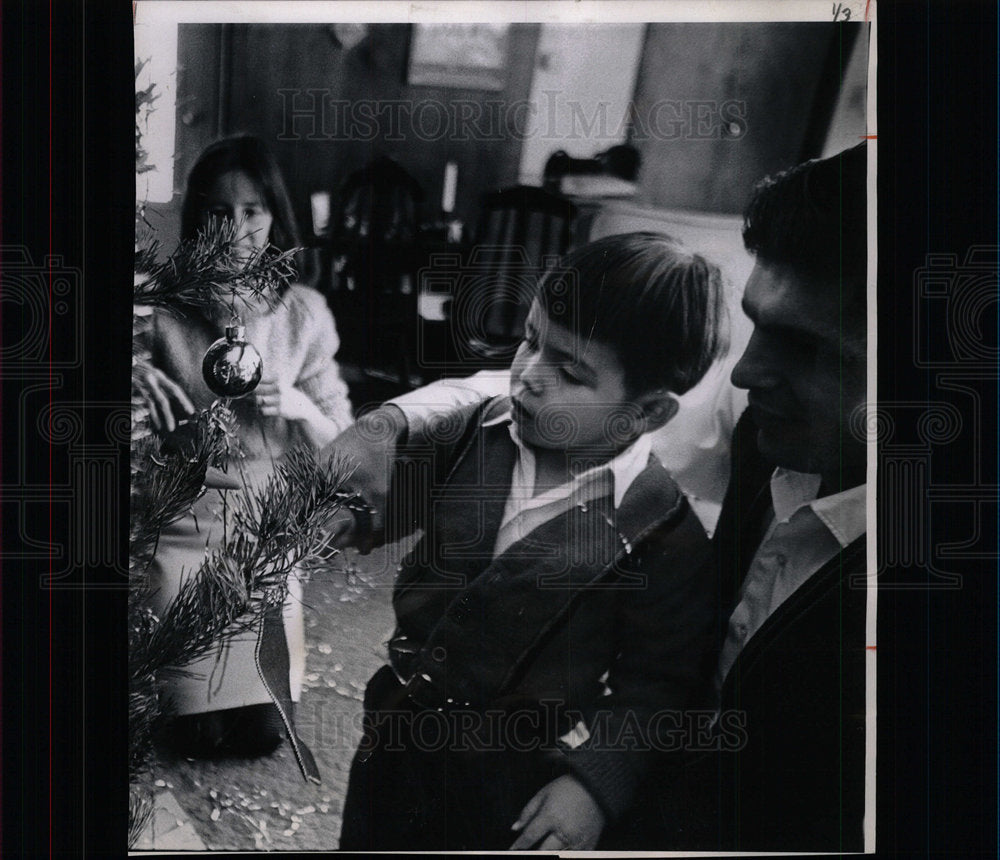 1967 Press Photo Danny Arden Buck Boulder Christmas  - Historic Images
