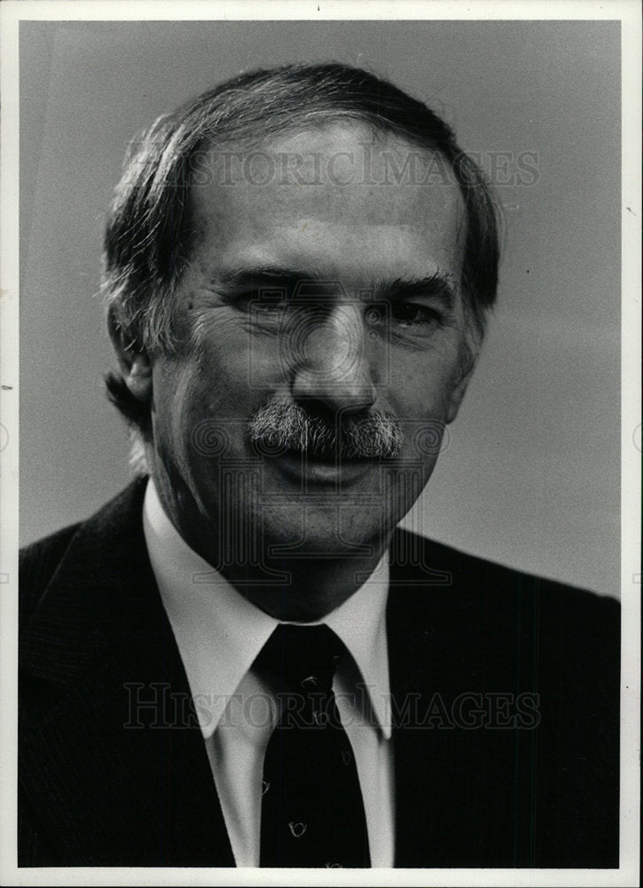 1983 Press Photo Clemet Burlingame - Historic Images