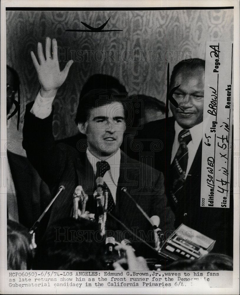 1974 Press Photo Edmund Gerald Jerry Brown - Historic Images