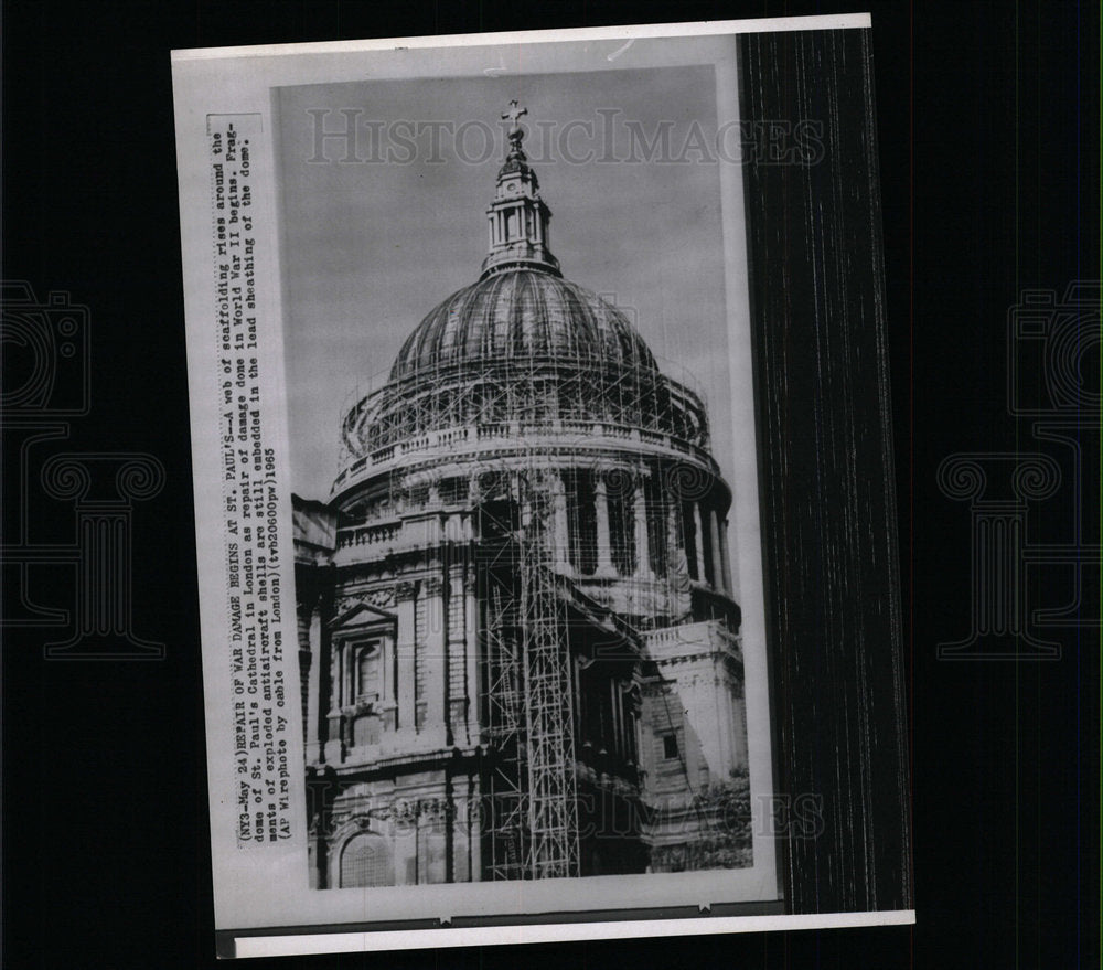 1965 Press Photo Scaffolding Rises St. Paul Cathedral  - Historic Images