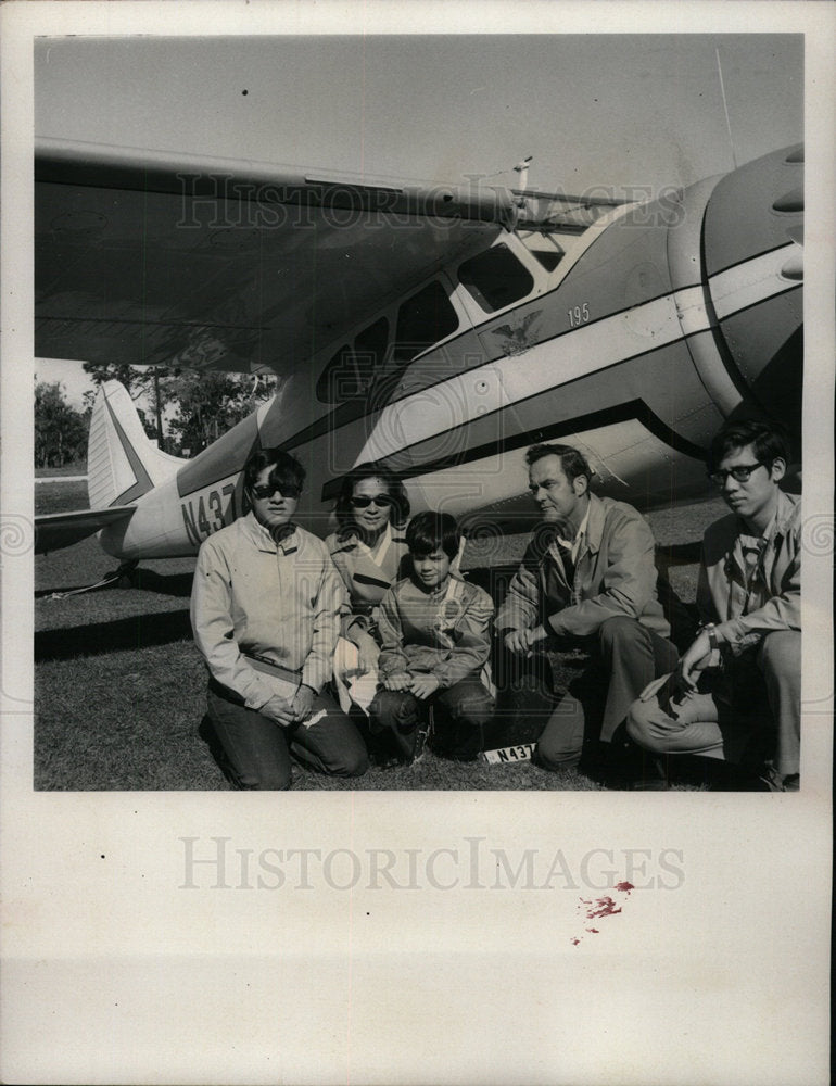 1973 Press Photo Brown Family Fly In Crystal River - Historic Images