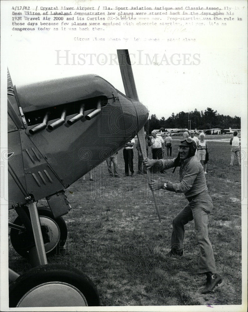 1982 Press Photo Dean Tilton Lakeland Starts Travel Air - Historic Images