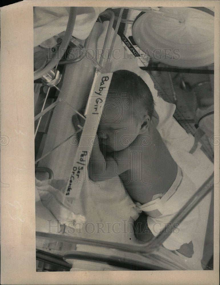 1969 Press Photo Baby Girl Abandoned Hospital Bed - Historic Images