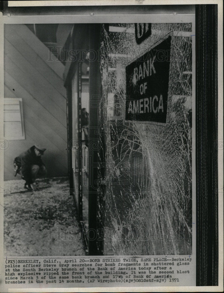 1971 Press Photo Berkeley Bank America Explosion Damage - Historic Images