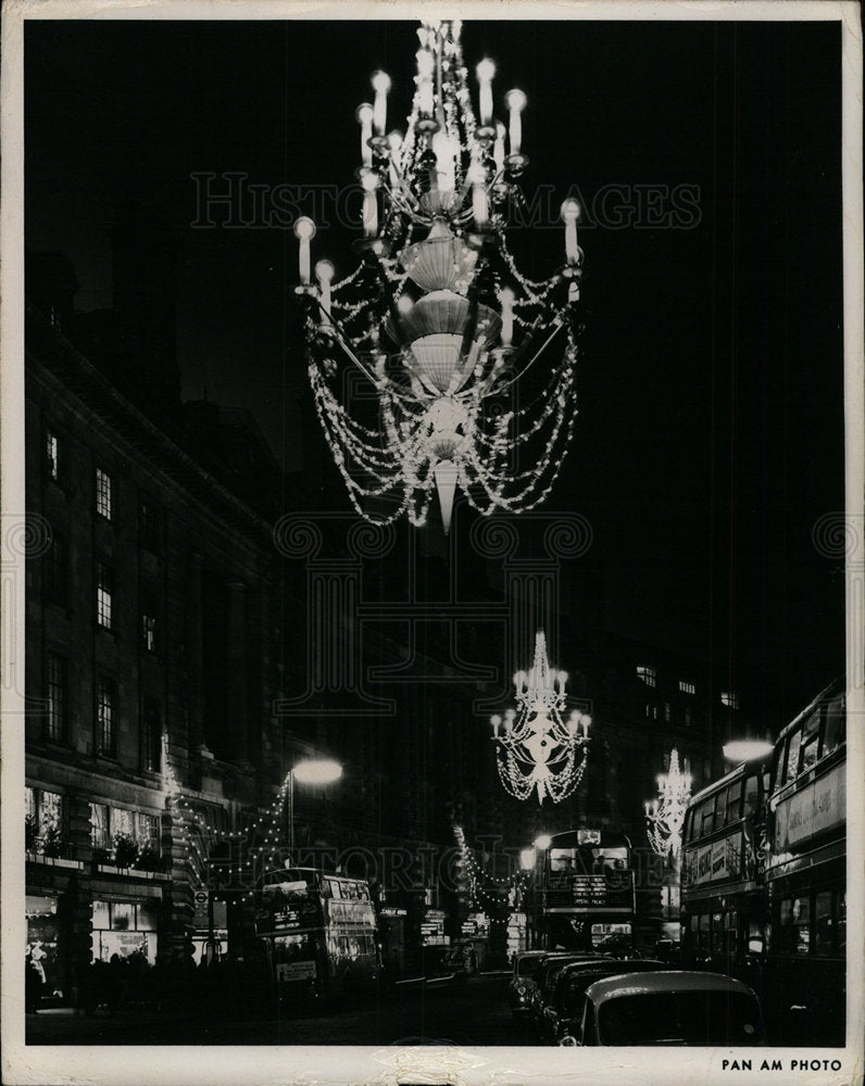 Press Photo Glittering Chandeliers Along Regent Street - Historic Images