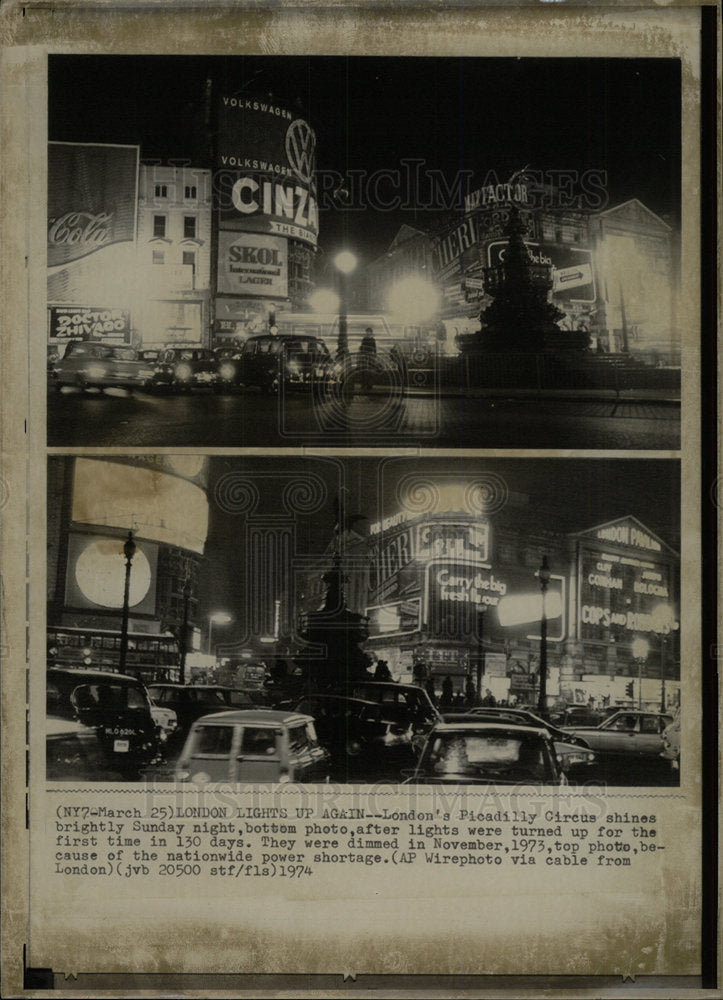 1974 Press Photo Piccadilly Circus Lit Up - Historic Images