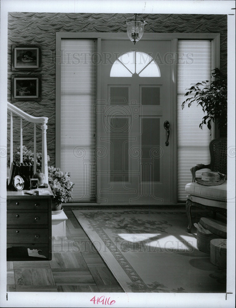 1990 Press Photo Translucent Pleated Shades Entry Hall - Historic Images