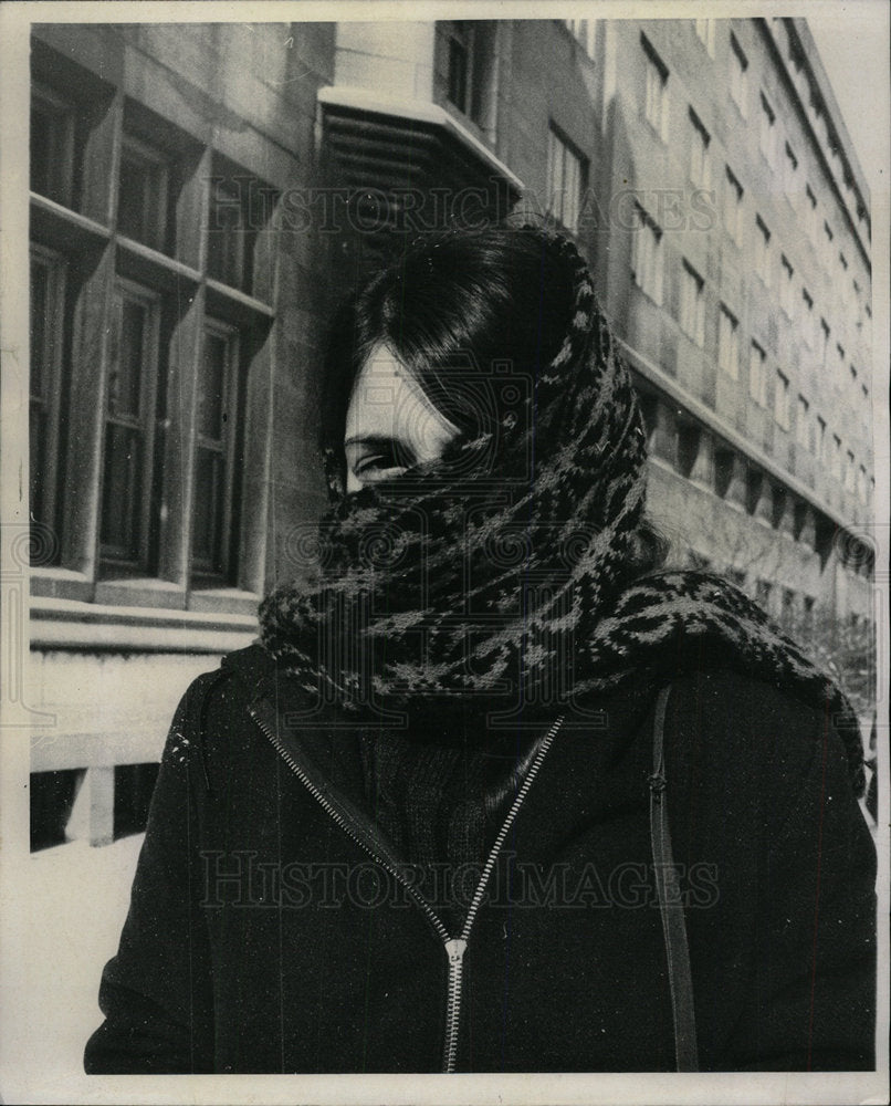 1970 Press Photo Cold Weather University Chicago Campus - Historic Images