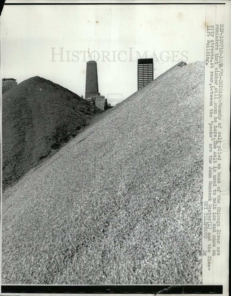 1970 Press Photo Salt Food Chicago River  - Historic Images