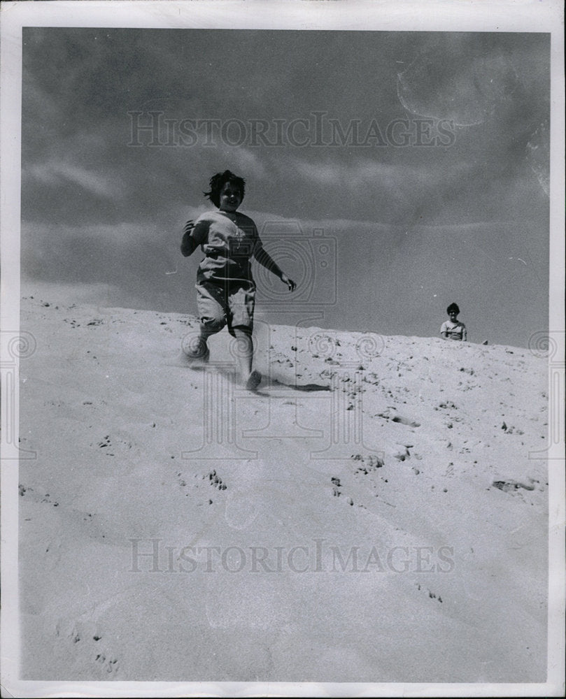 1965 Press Photo Sleeping Bear Sand Dunes Michigan - Historic Images