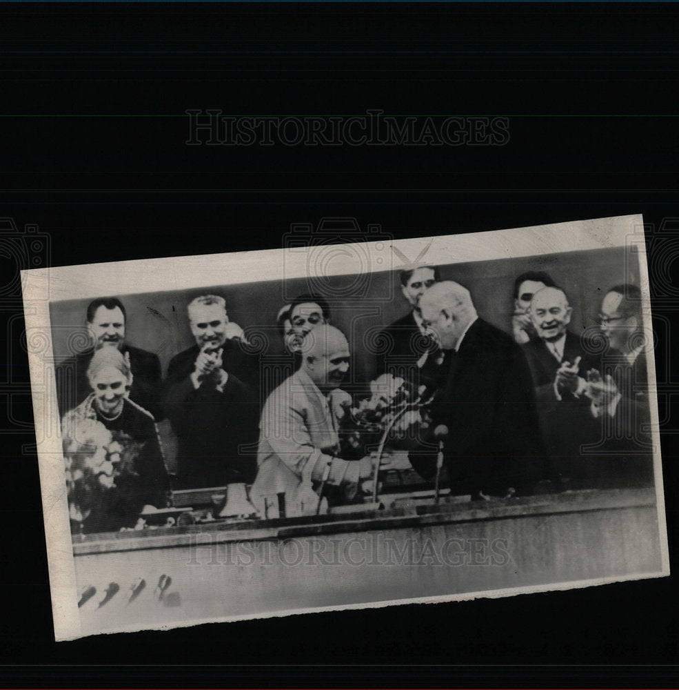 1959 Press Photo Nikita Krushchev receiving diploma - Historic Images