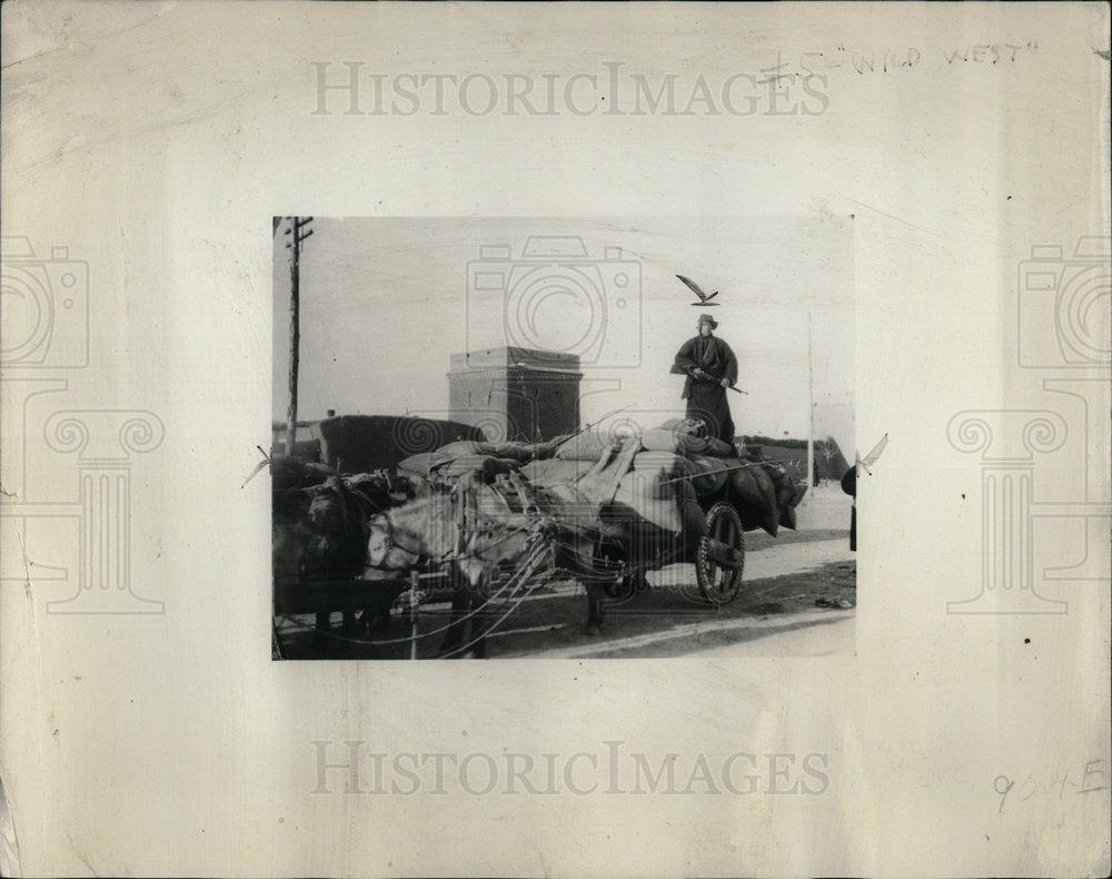 1938 Press Photo Protecting Koaliang Millet Bandits  - Historic Images