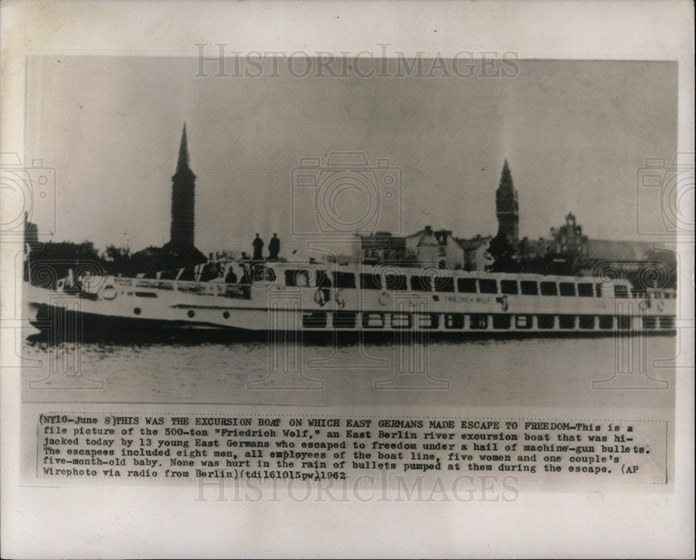 1962 Press Photo Friedrich Wolf Boat Hijack East German - Historic Images