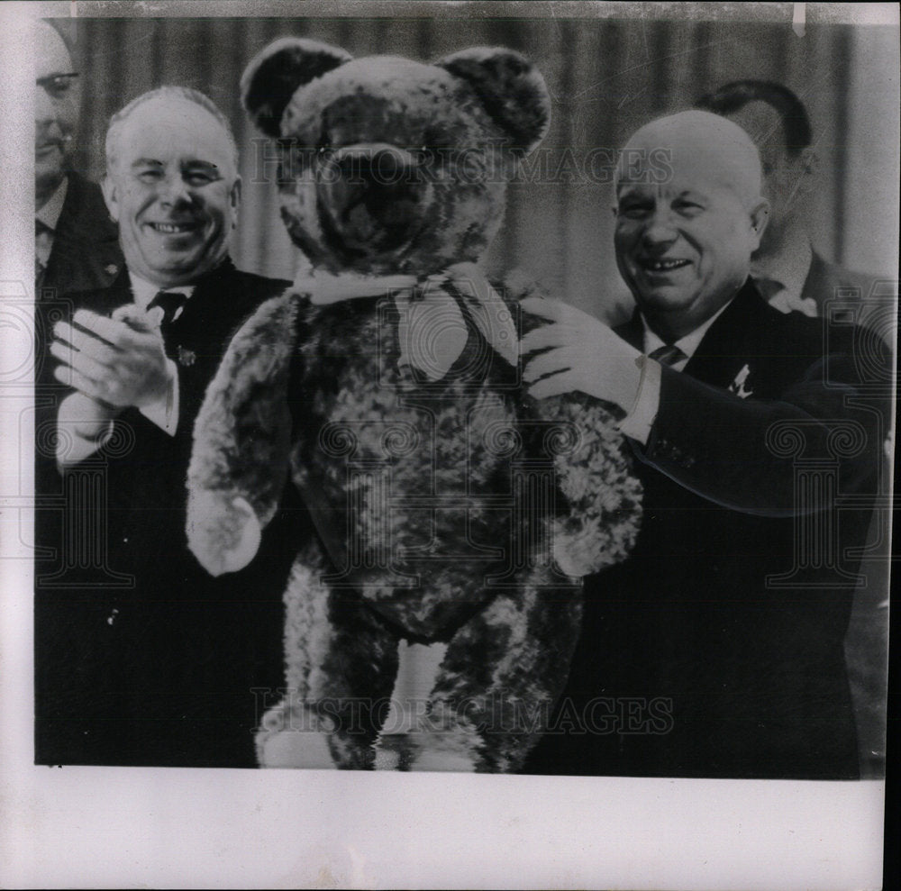 1963 Press Photo Soviet Premier Khrushchev electronics - Historic Images