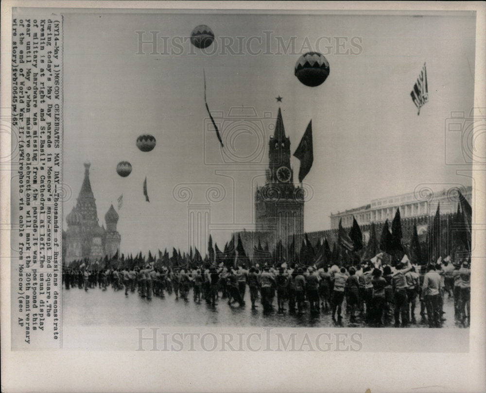 1965 Press Photo Moscow May Day Celebration - Historic Images