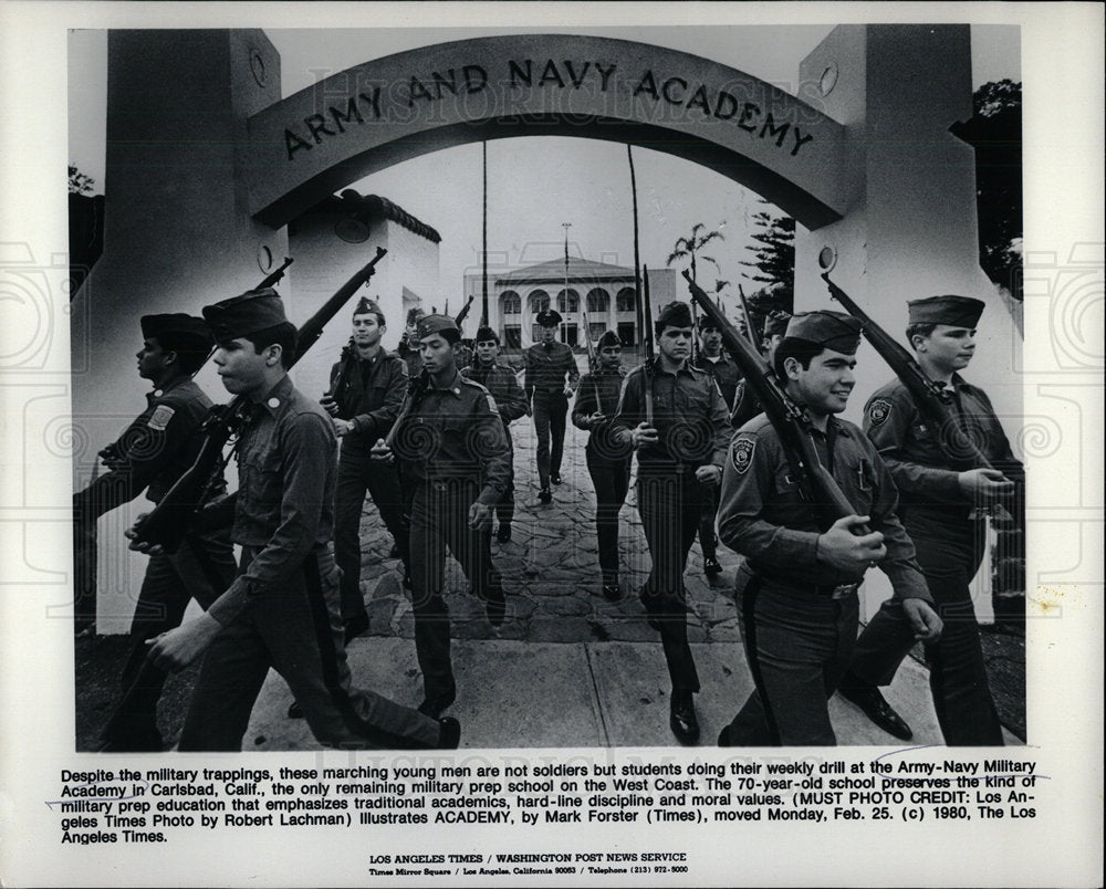 1980 Press Photo Army Navy Military Academy Despite Tra - Historic Images