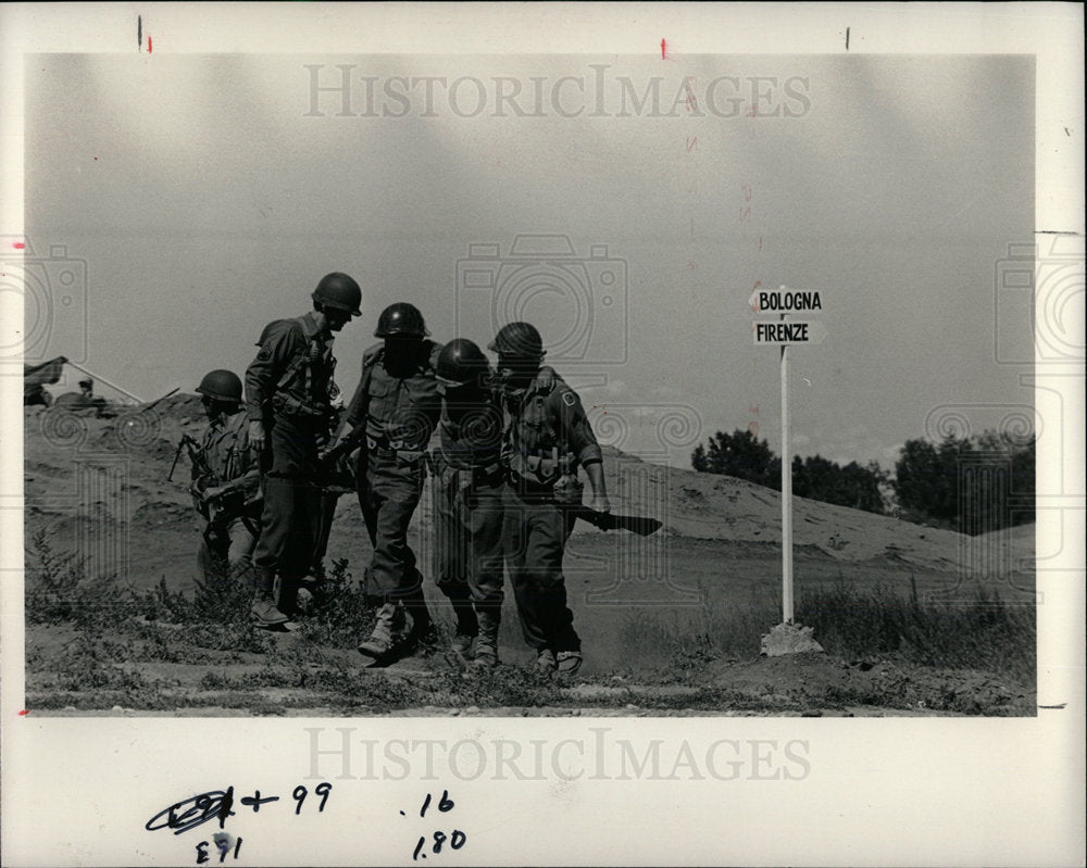 1984 Press Photo  Mock Battle during World War II. - Historic Images
